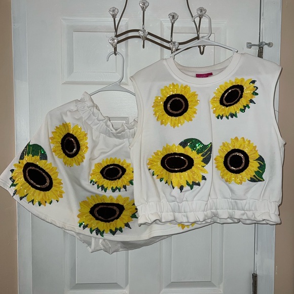 QUEEN OF SPARKLES Tops - QUEEN OF SPARKLES White Sunflower Sequin Tank Top & Skirt Set